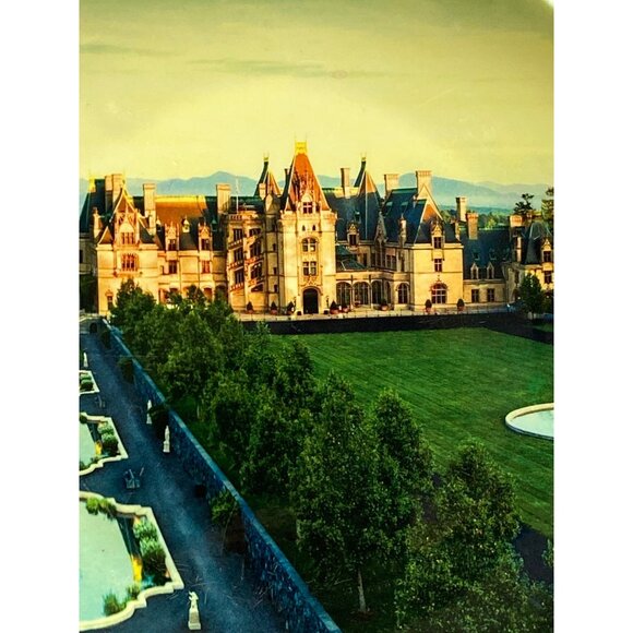 Biltmore Decorative Plate 7" Featuring Historic Estate & Gardens Mountains Fog - Picture 5 of 8